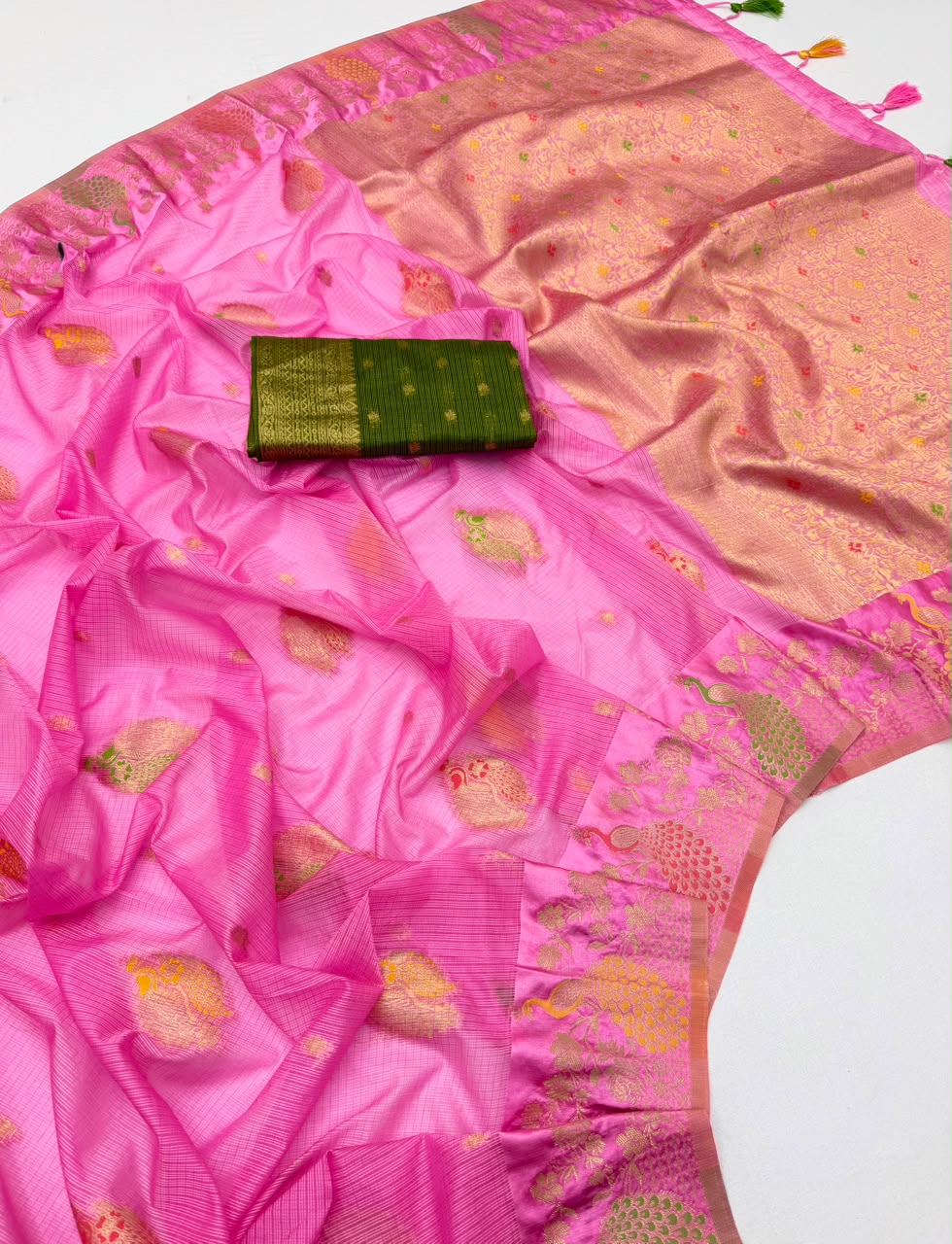Doriya Chex Jacquard Weaving Satin Border Saree