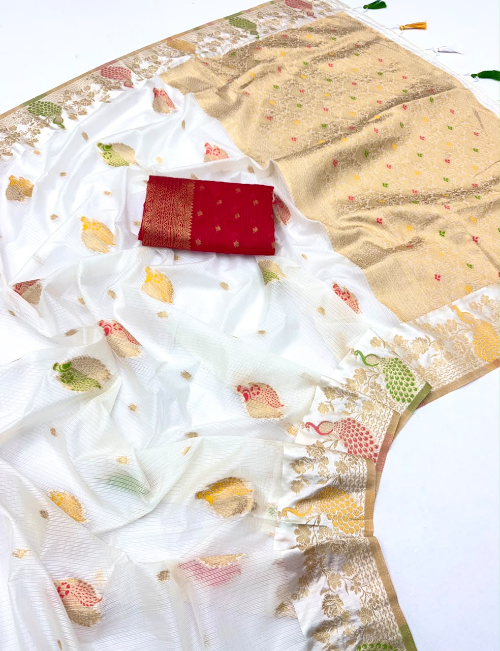 Doriya Chex Jacquard Weaving Satin Border Saree