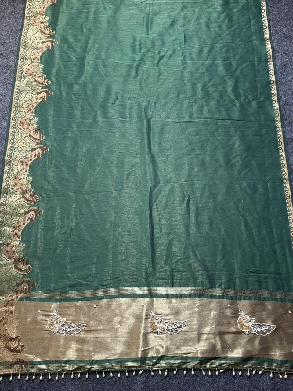 Beautifull Simmer Tissue Fabric Saree