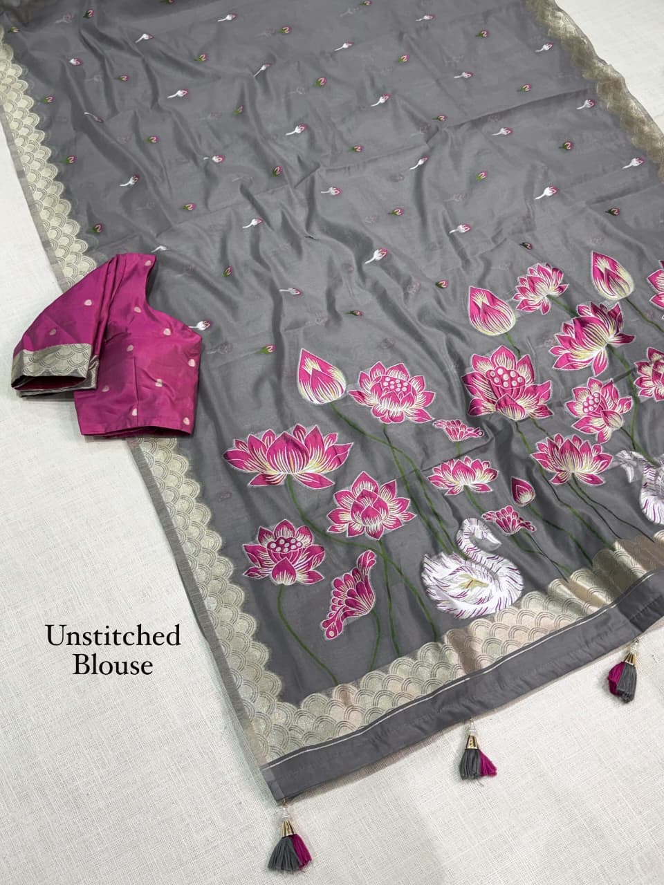 Beautifull Pure Modal Cotton With Weaving Rich Pallu Saree
