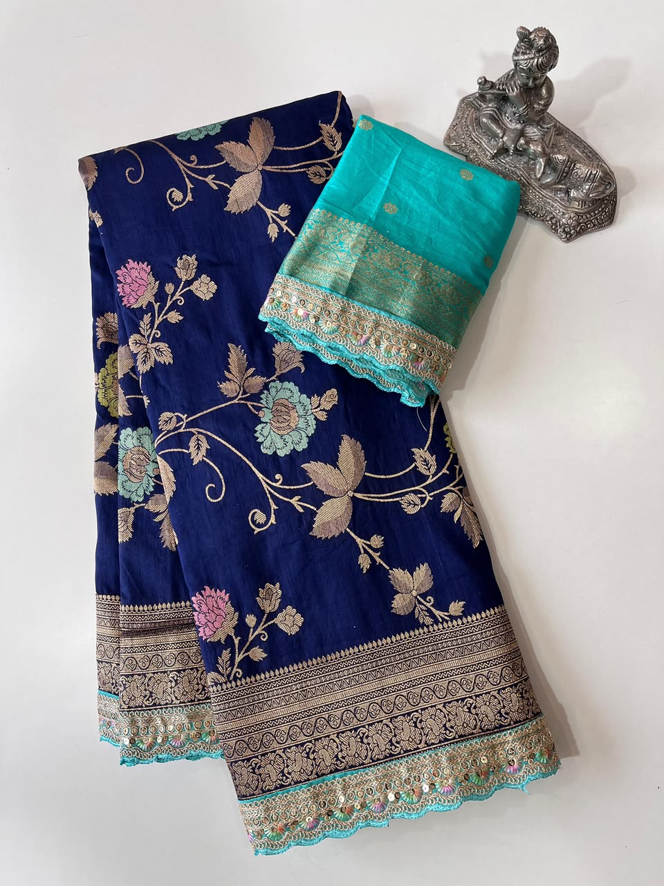 Elegant Dolla Silk Embroidered Saree with Unstitched Blouse