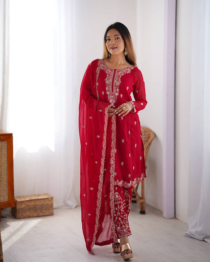 Faux Georgette Thred work Front and Back Both size work Kurti