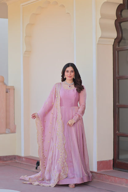 TRENDING VIRAL FANDY CHIFFON SILK GOWN