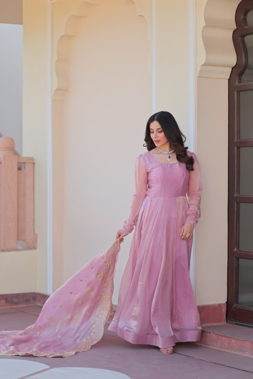 TRENDING VIRAL FANDY CHIFFON SILK GOWN
