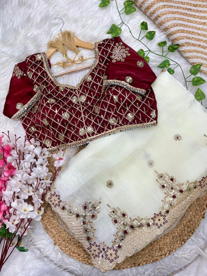 Fendy Sartin Silk With BEautifull Embroidery Work Saree