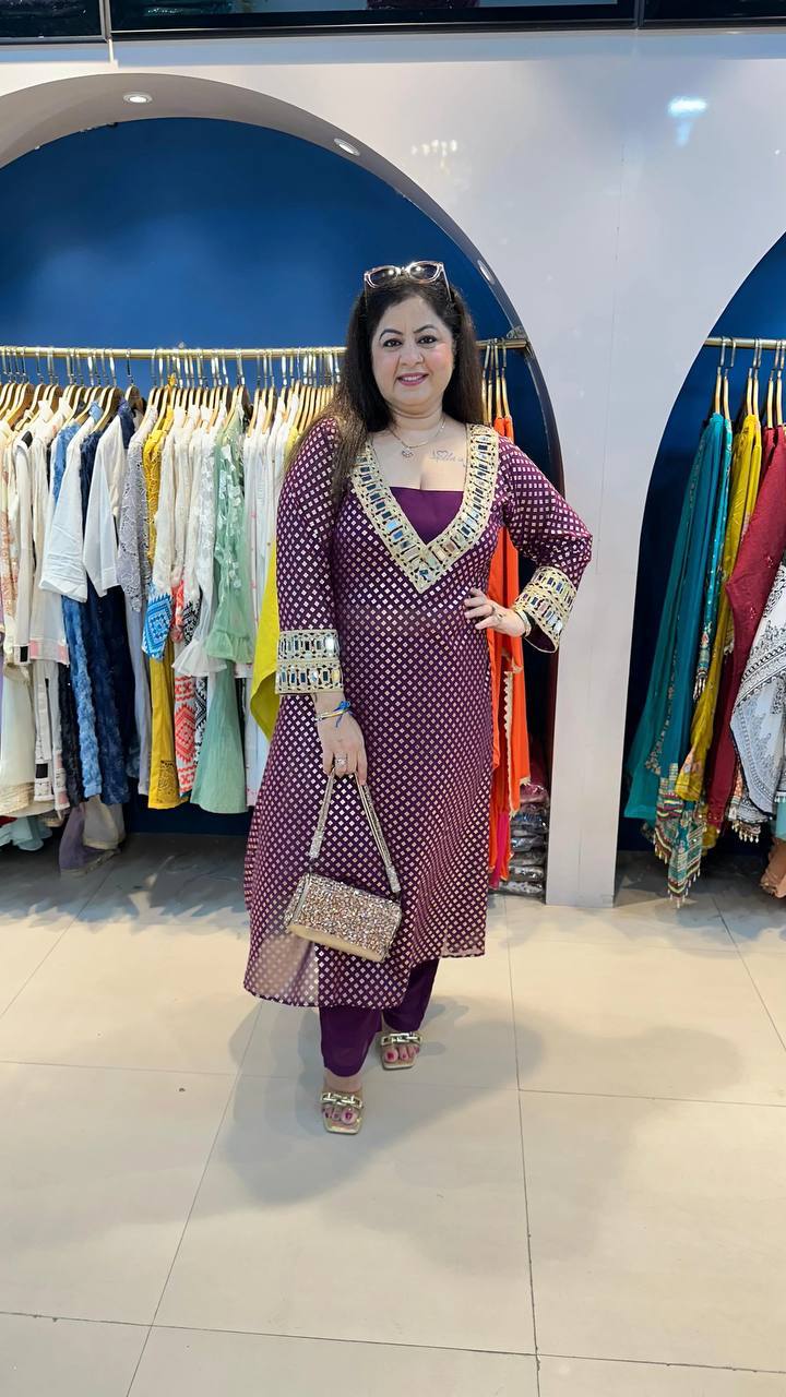 Beautifull Georgette Fabric With Embroidery Real Mirror Work Kurti