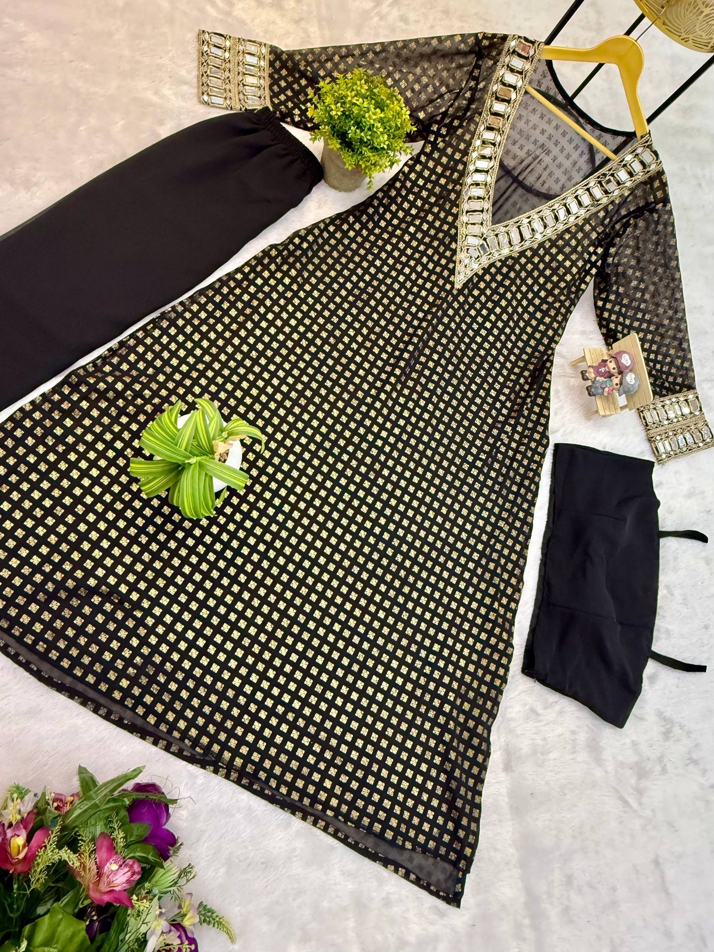 Beautifull Georgette Fabric With Embroidery Real Mirror Work Kurti