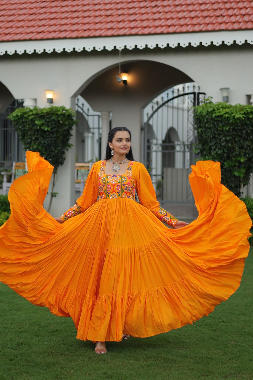 2025 NAVARATRI GOWN KUTCHI GAMTHI WORK WITH 12 METER FLAIR GOWN