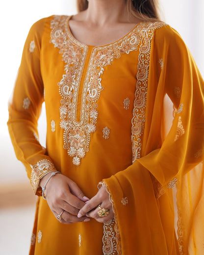 Faux Georgette Thred work Front and Back Both size work Kurti